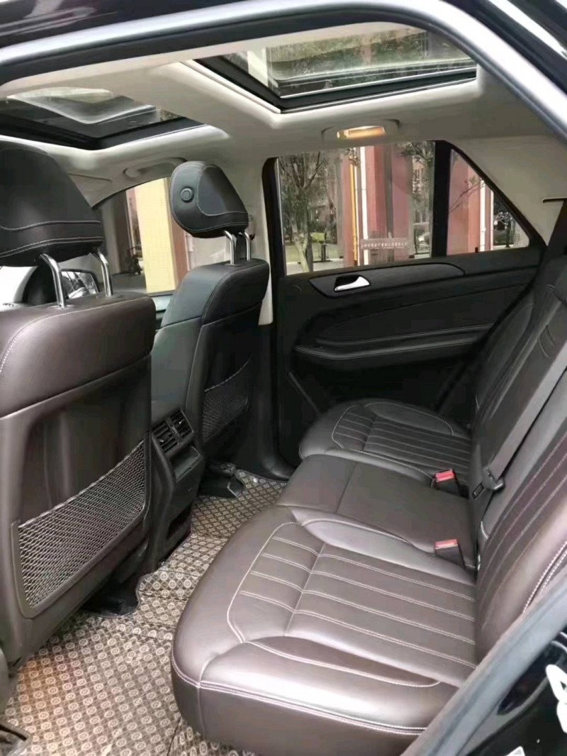 青岛16年奔驰GLE3