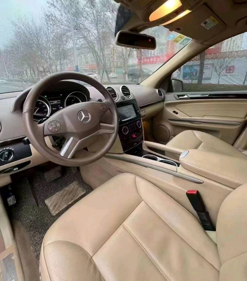 济南11年奔驰GL7