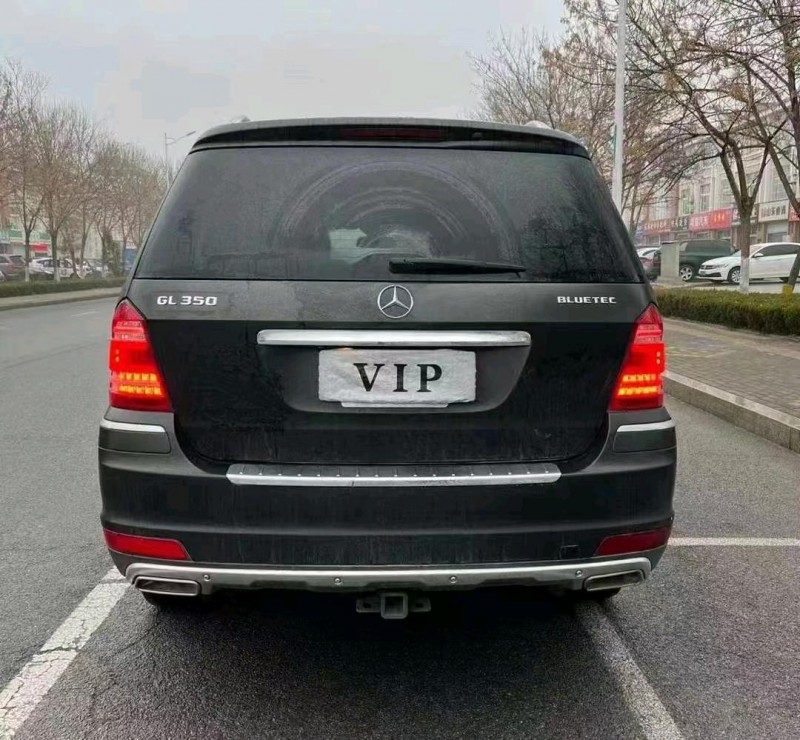 济南11年奔驰GL8