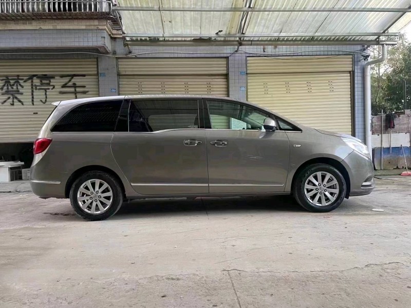 重庆18年别克GL85