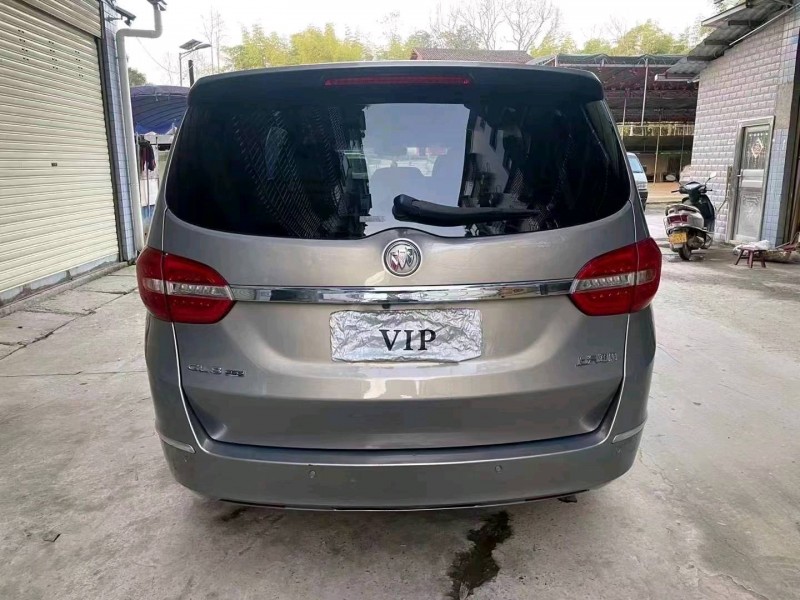 重庆18年别克GL84