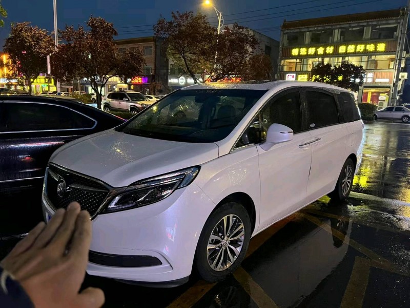 聊城19年别克GL82