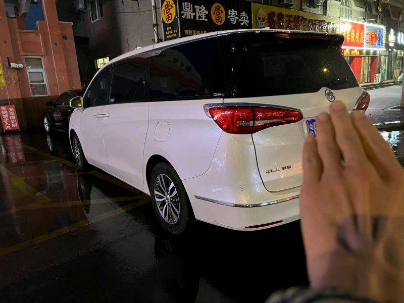 聊城19年别克GL85