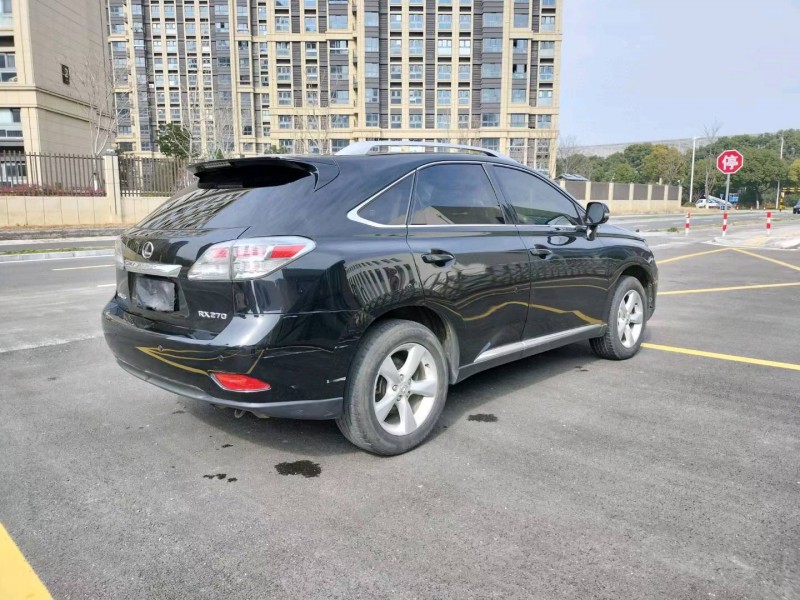 苏州11年雷克萨斯RX8