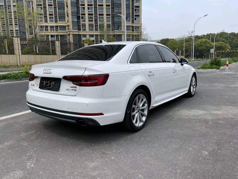 苏州18年奥迪A4L9