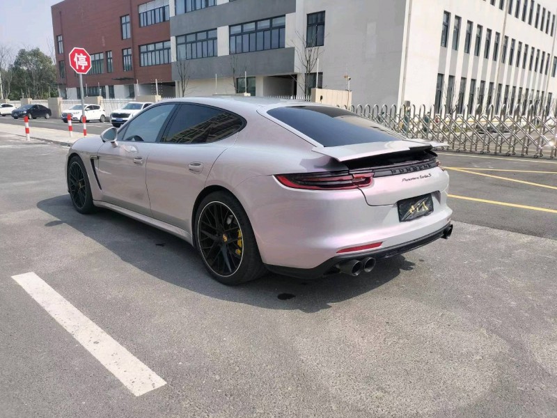 苏州15年保时捷帕拉梅拉7