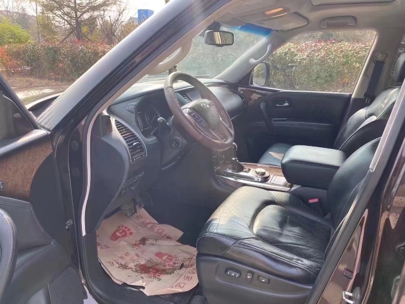 青島11年英菲尼迪QX564