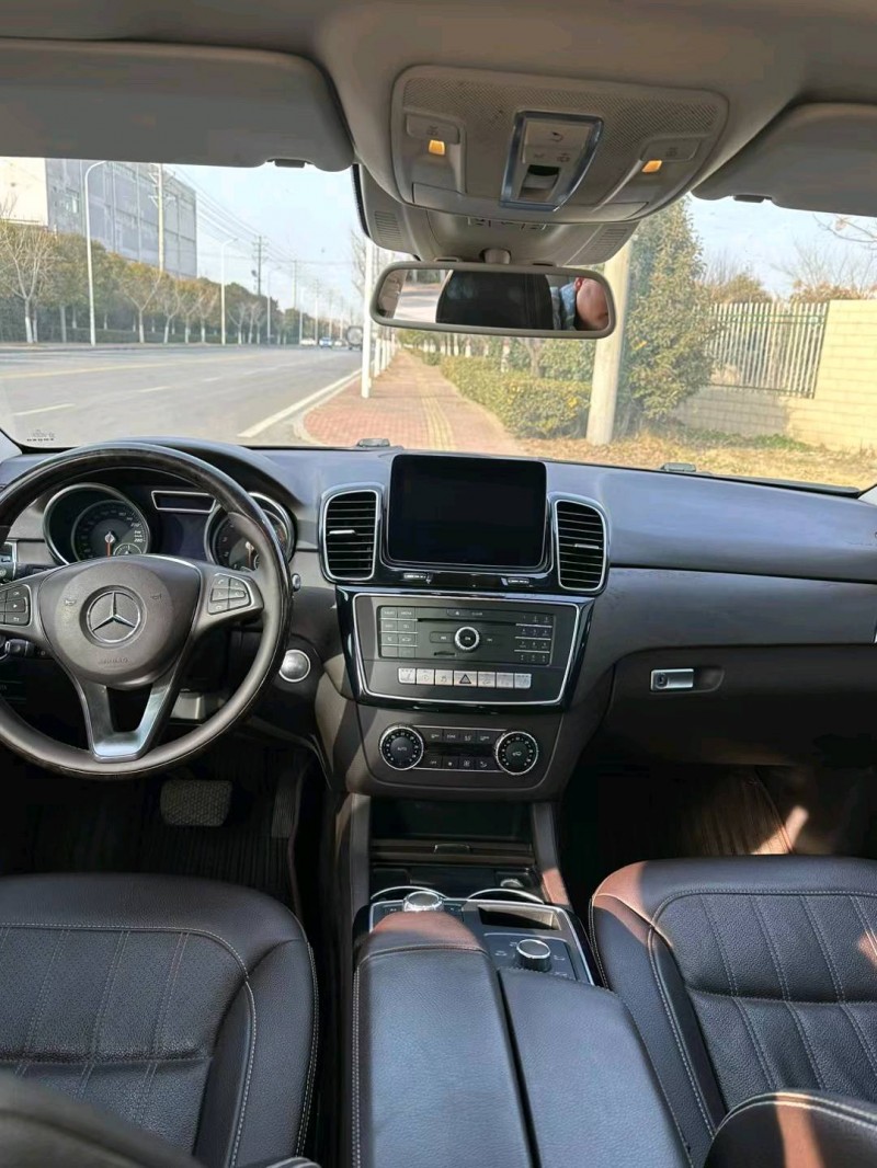 济南16年奔驰GLE5