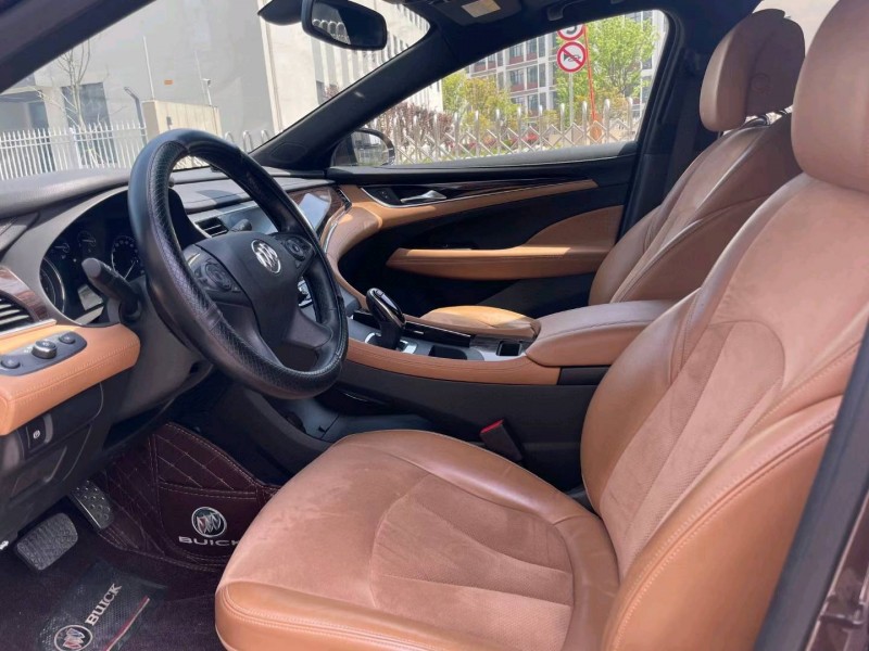 苏州17年别克君越5