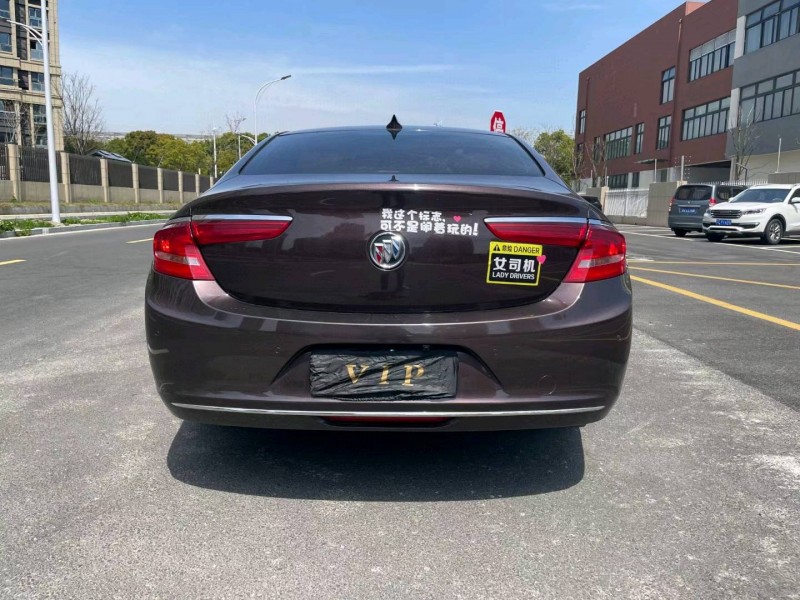 苏州17年别克君越8