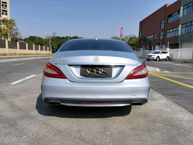 苏州15年奔驰CLS8