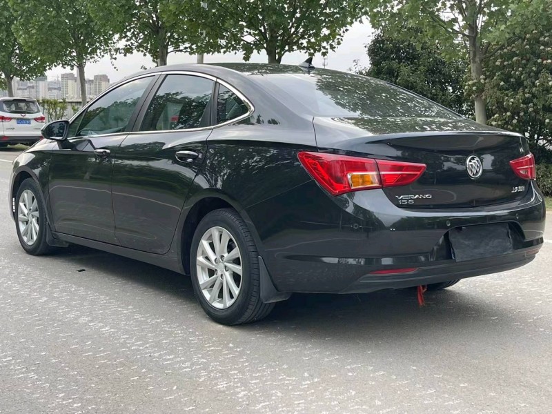 徐州17年别克威朗8