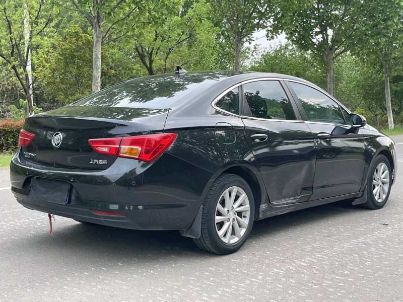 徐州17年别克威朗7