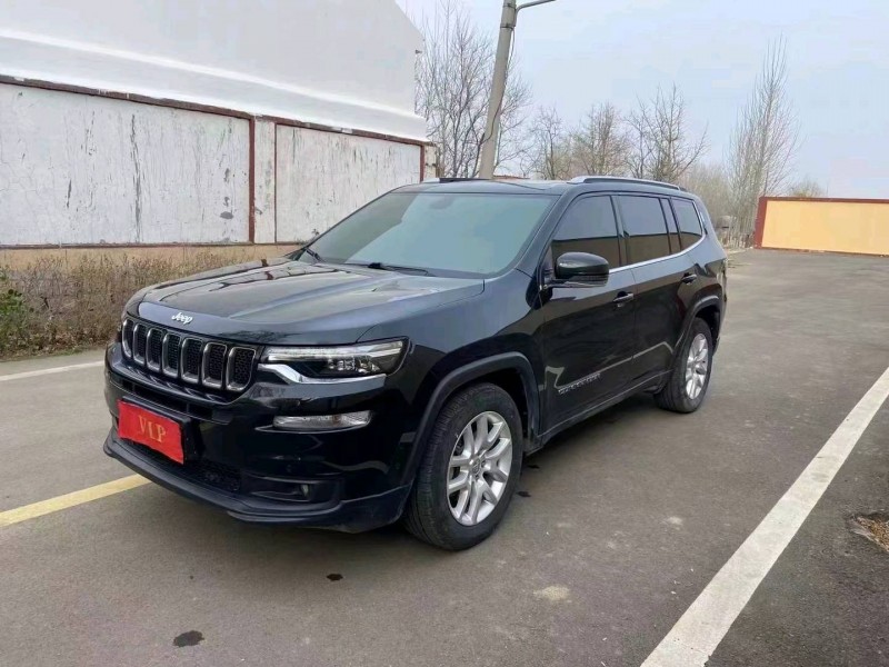 青岛19年Jeep指挥官2