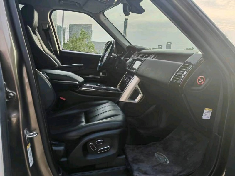 济南14年路虎揽胜行政2