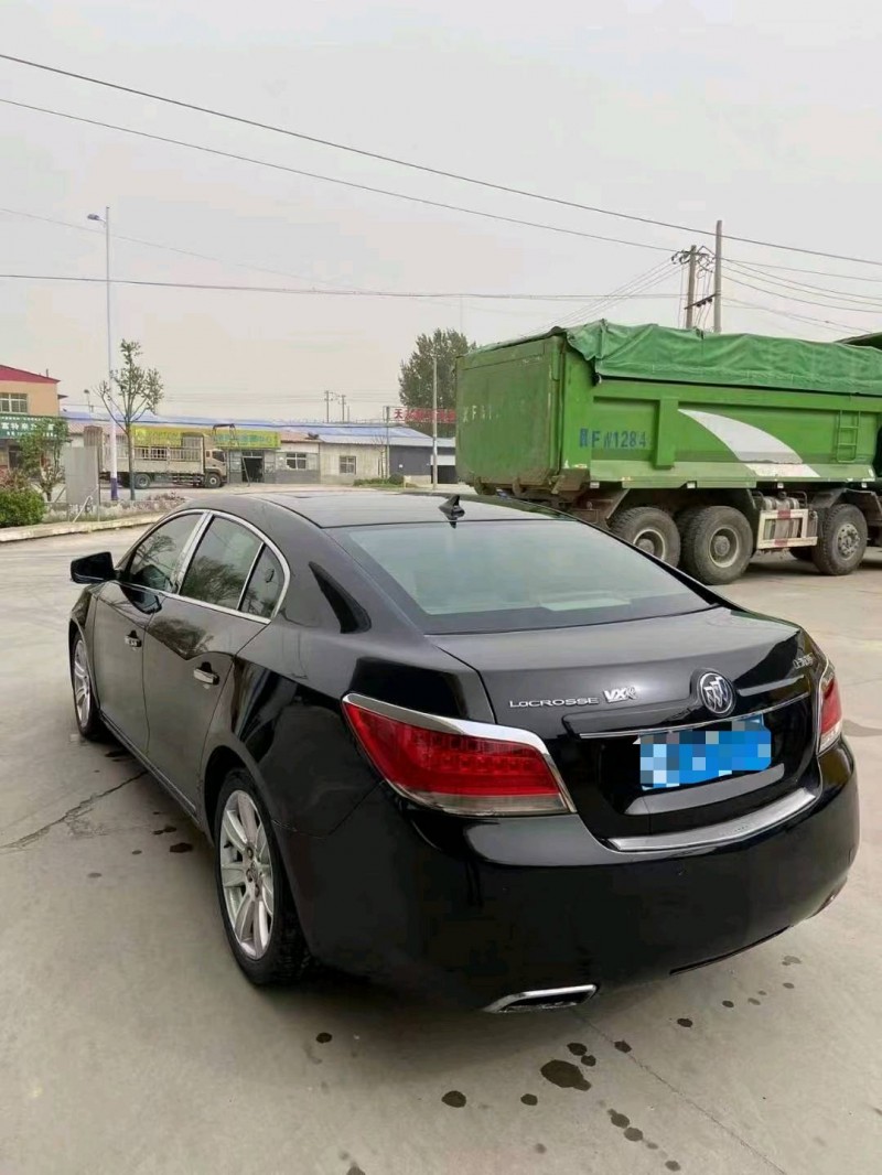 保定10年别克君越4