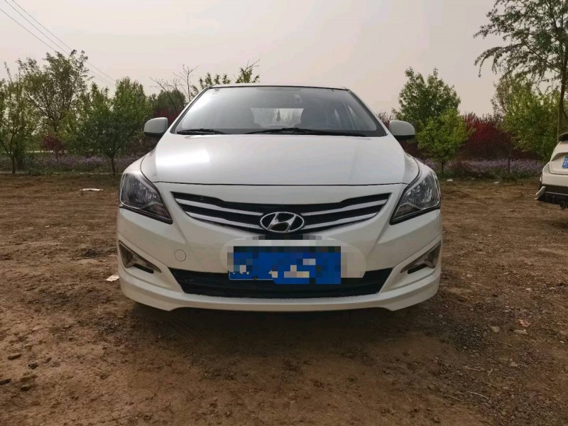 保定14年现代瑞纳1