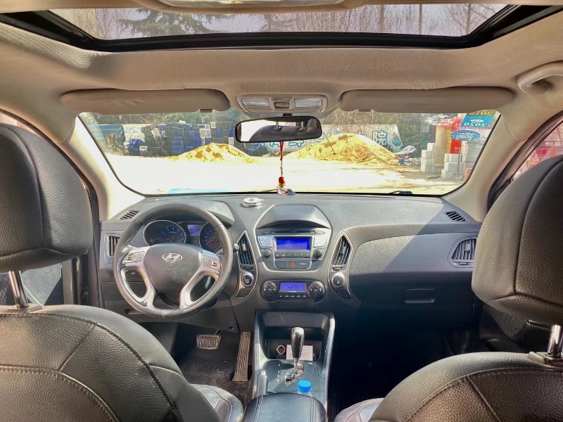 济南16年现代ix358