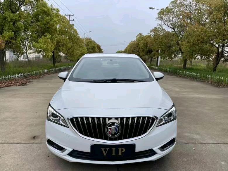 盐城17年别克君威1