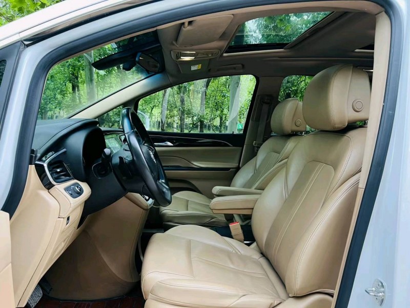 聊城19年别克GL84