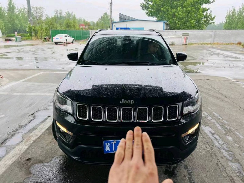 青岛18年Jeep指南者1