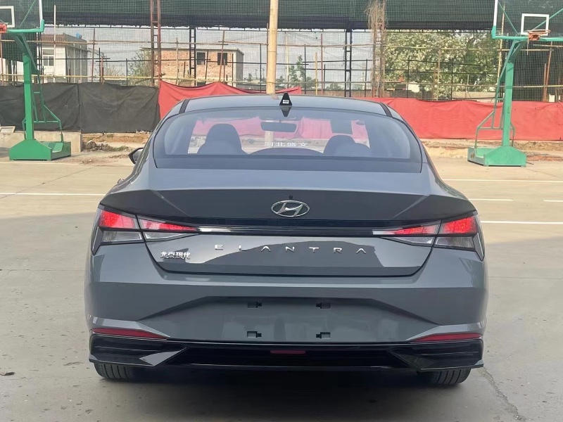 邯郸23年现代伊兰特3