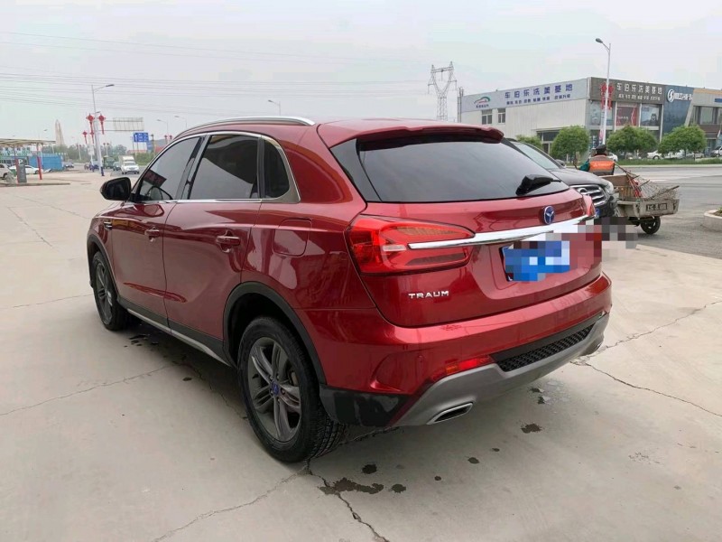 保定19年君马汽车MEET37