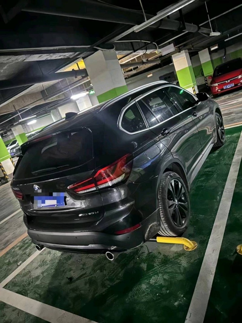 成都21年宝马X15