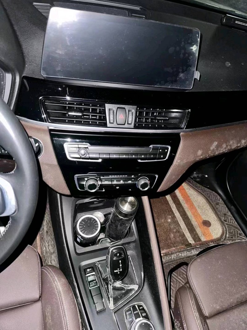 成都21年宝马X17