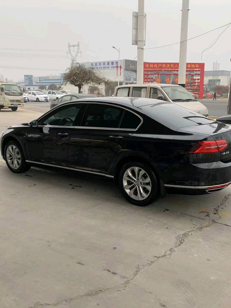 保定17年大众迈腾3