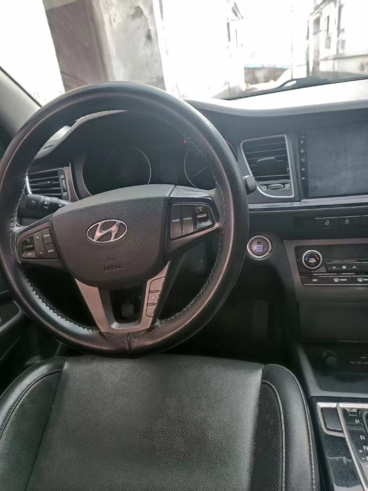 济宁14年现代名图3