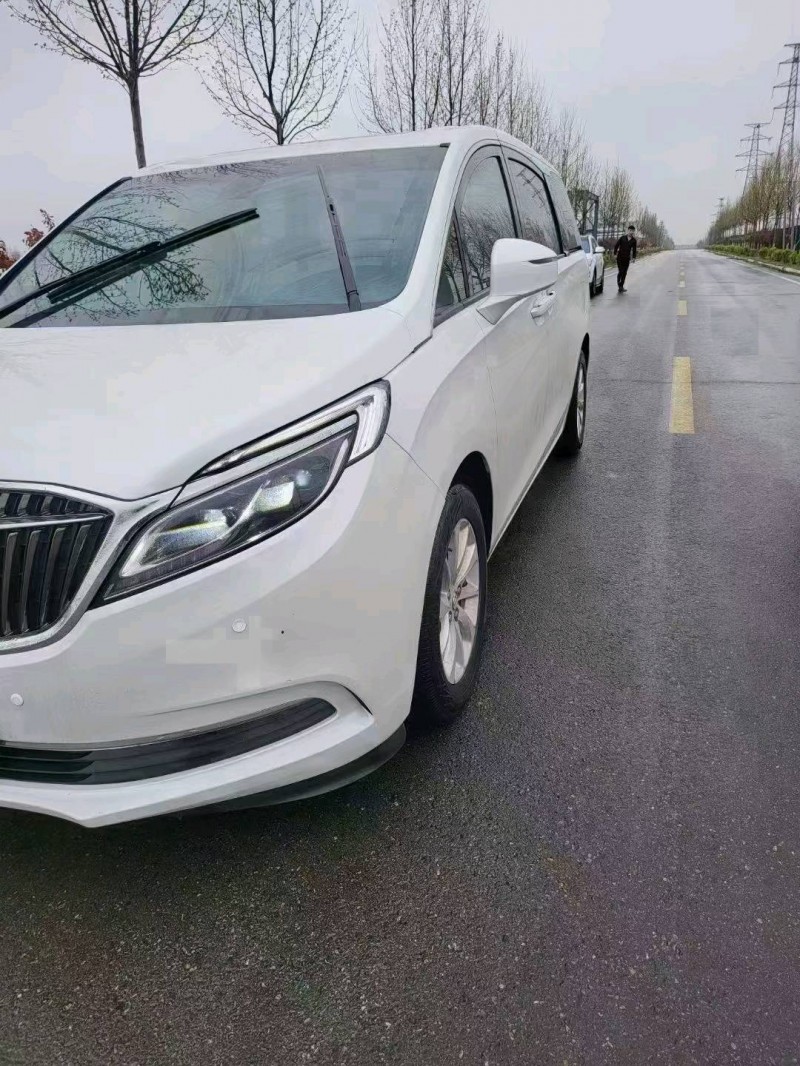 枣庄18年别克GL82