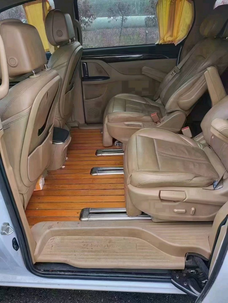 枣庄18年别克GL88