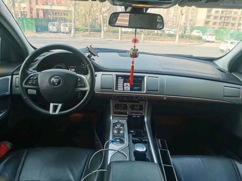 济南16年捷豹XF2