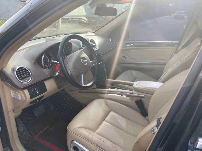 青岛12年奔驰GL9