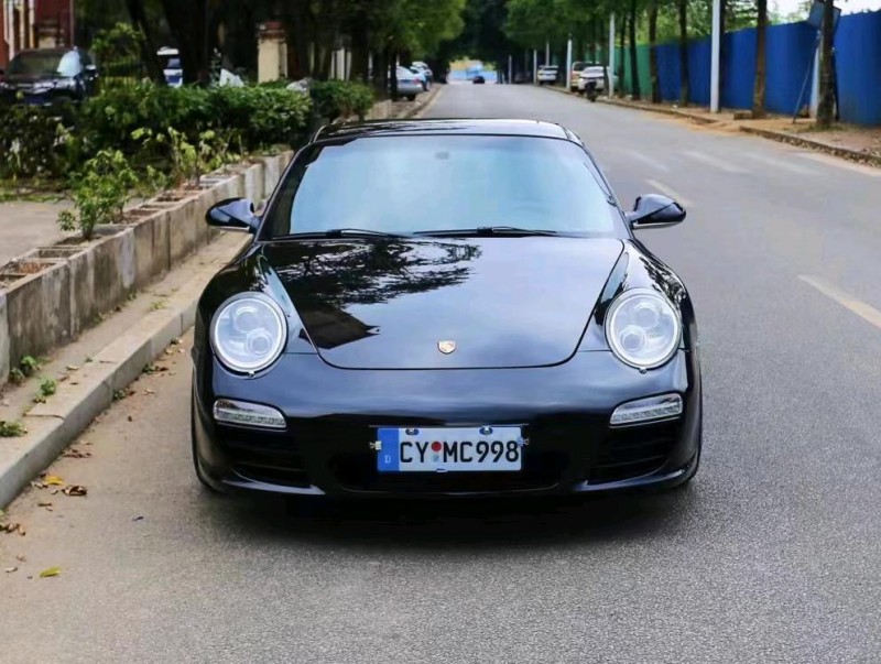 东莞11年保时捷9111