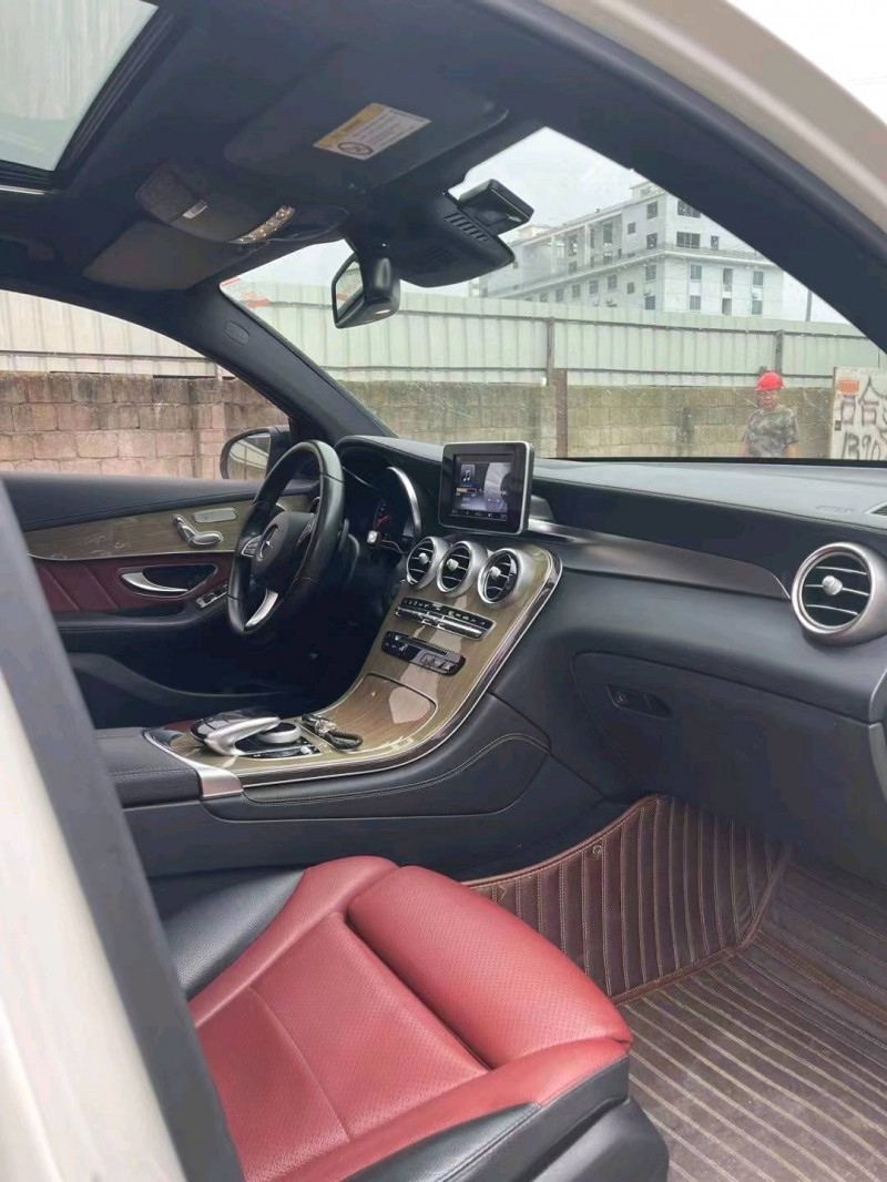 广州17年奔驰GLC6