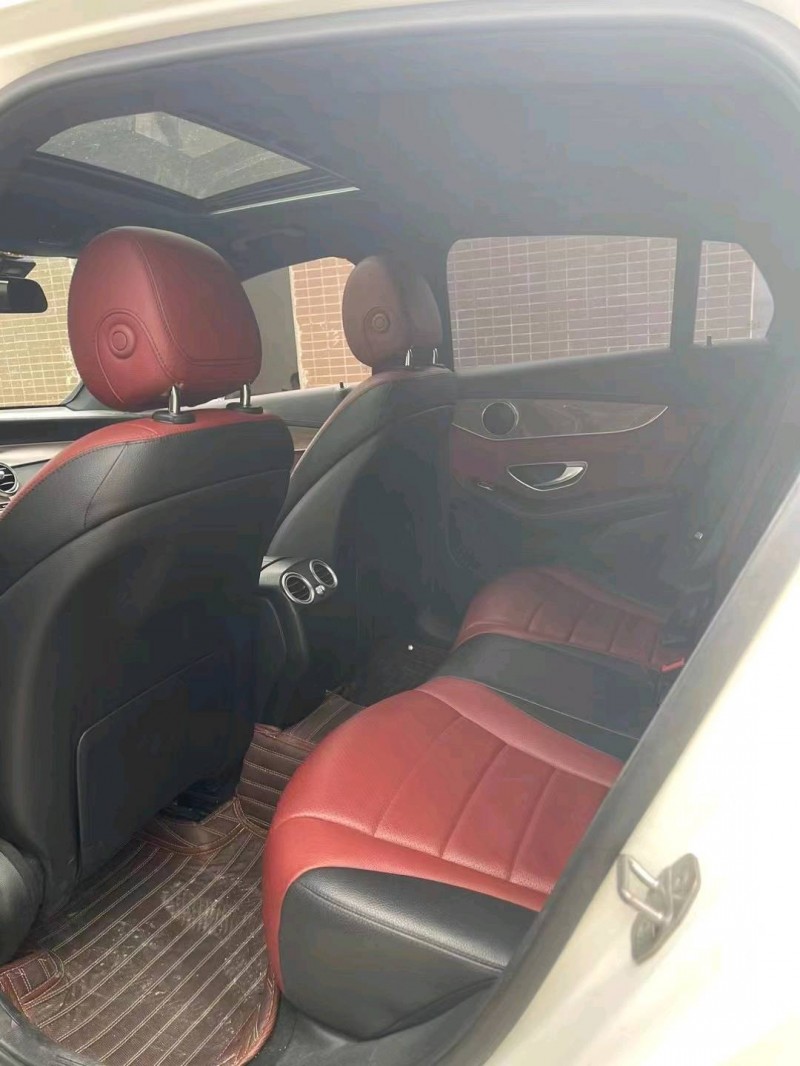 广州17年奔驰GLC7