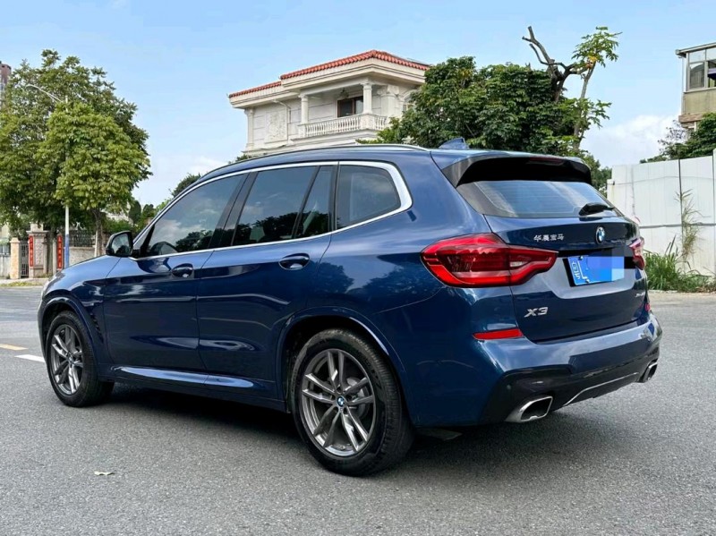 广州21年宝马X37