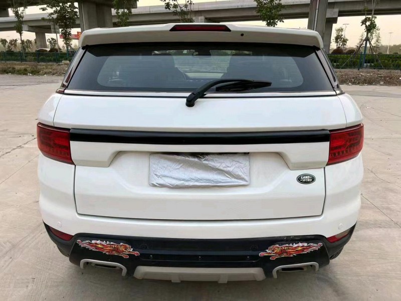 济宁16年陆风X78