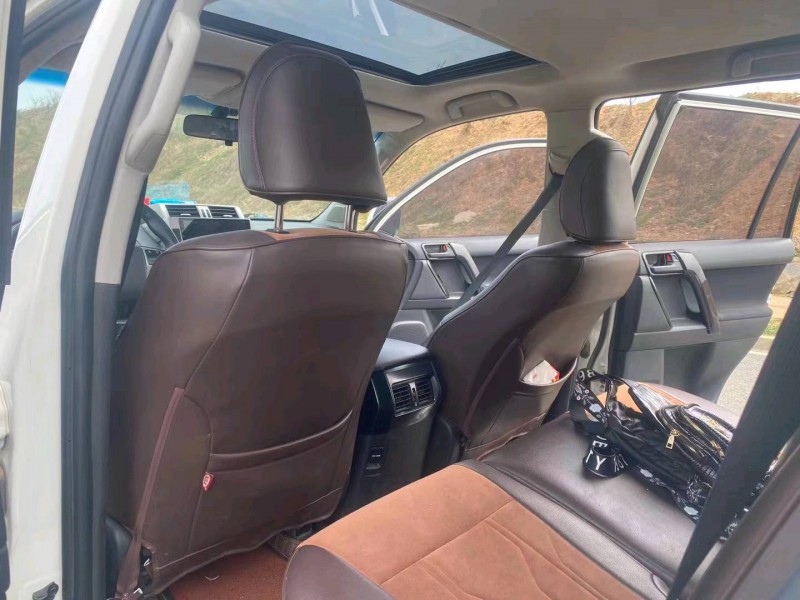 济南17年丰田普拉多4