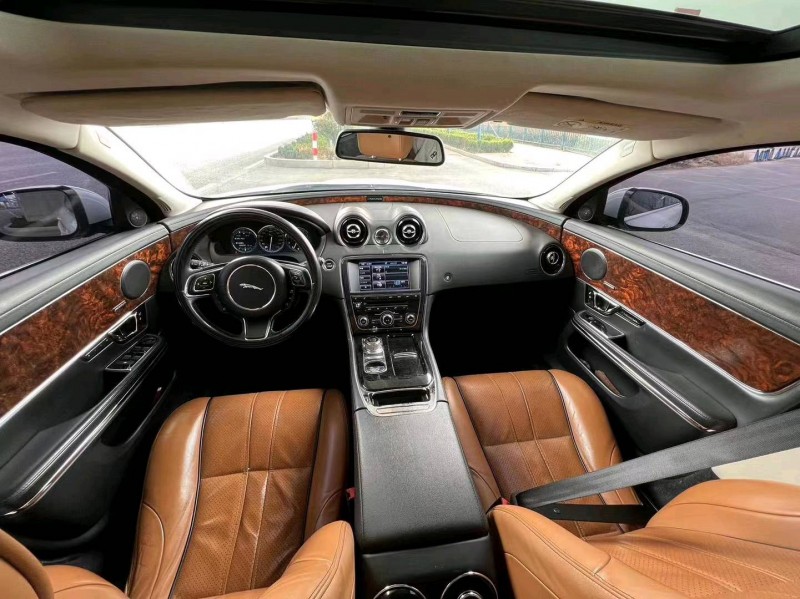 济宁14年捷豹XJL4