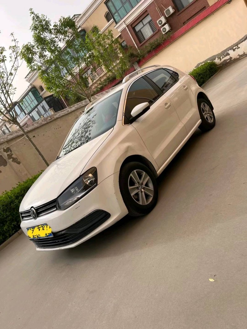 邢台16年大众polo2