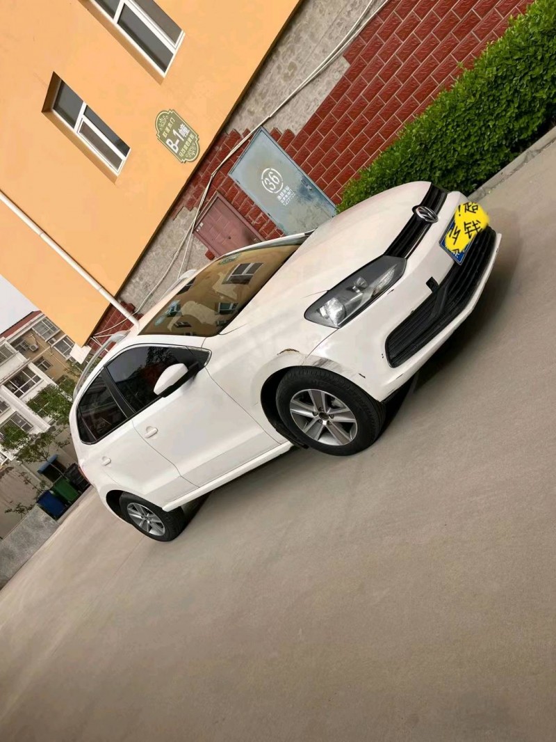 邢台16年大众polo3