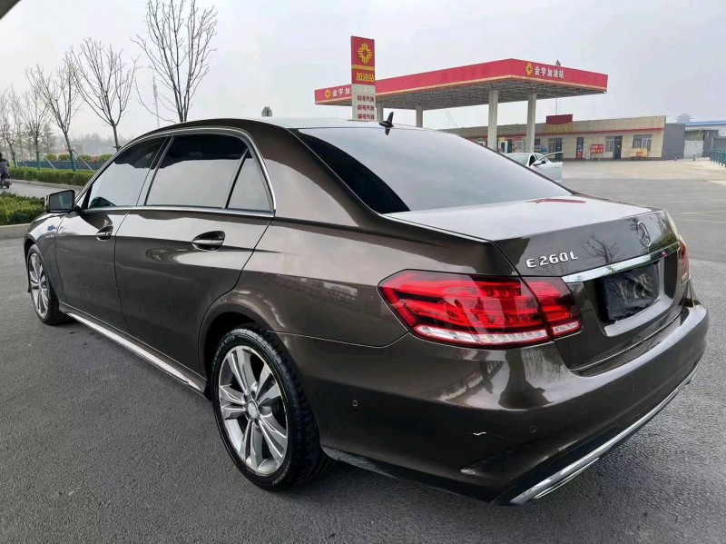 济宁14年奔驰E7