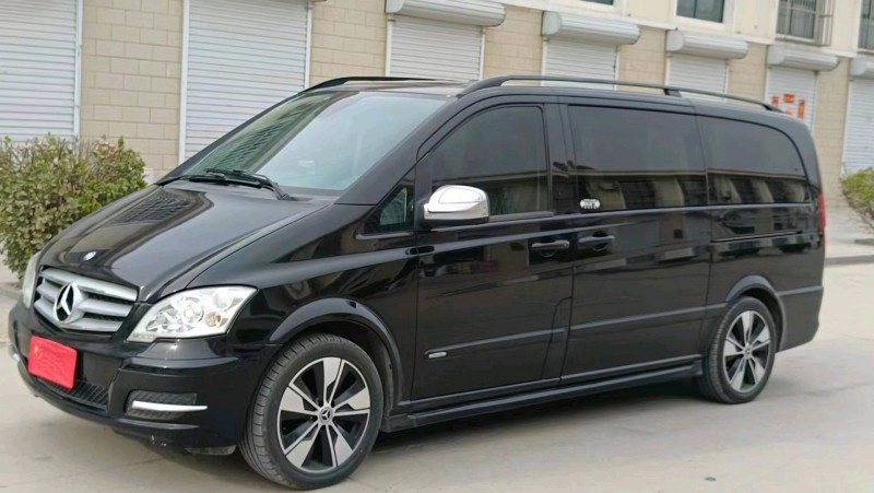 青岛15年奔驰唯雅诺2