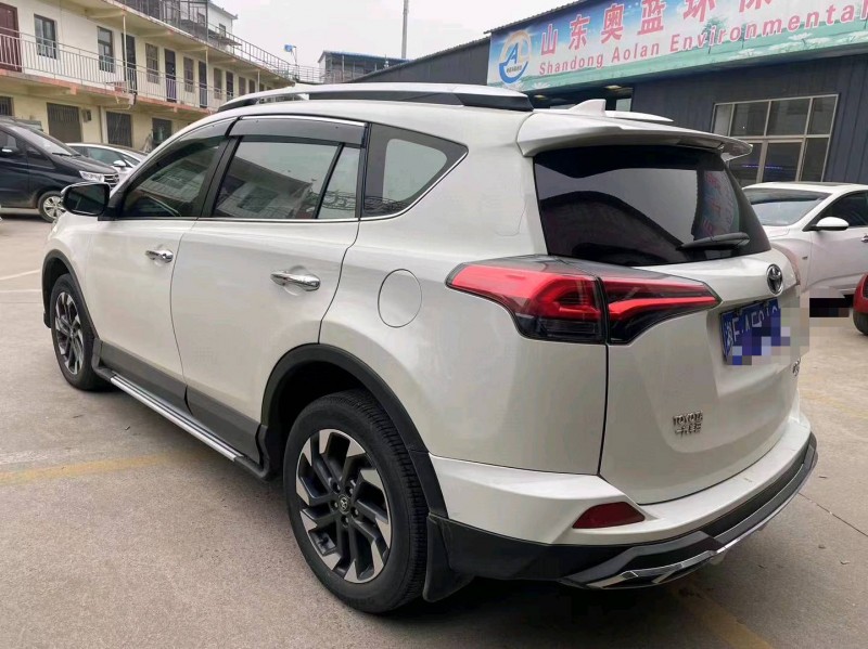 济宁17年丰田RAV4荣放7