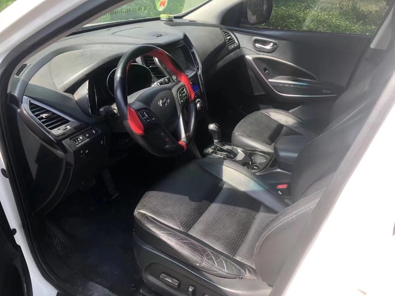 枣庄13年现代新胜达3