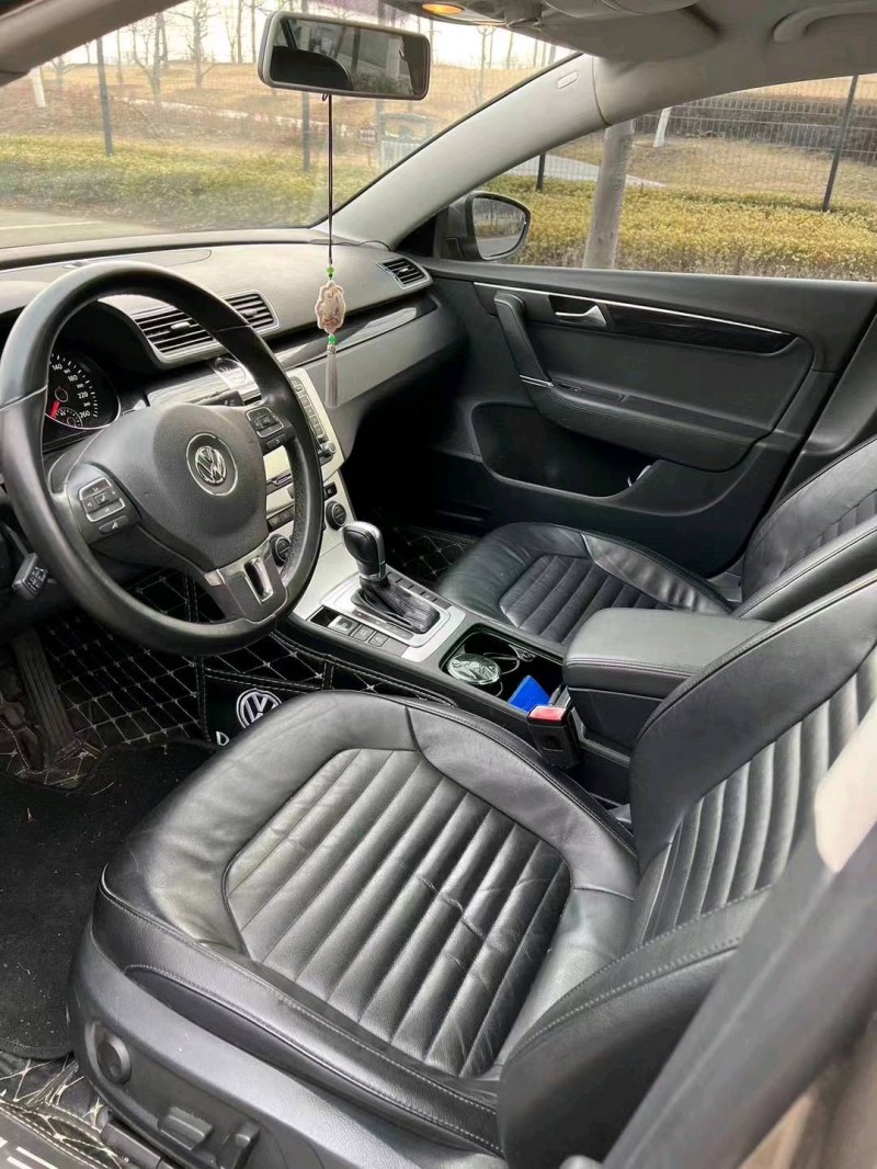 济宁14年大众迈腾6