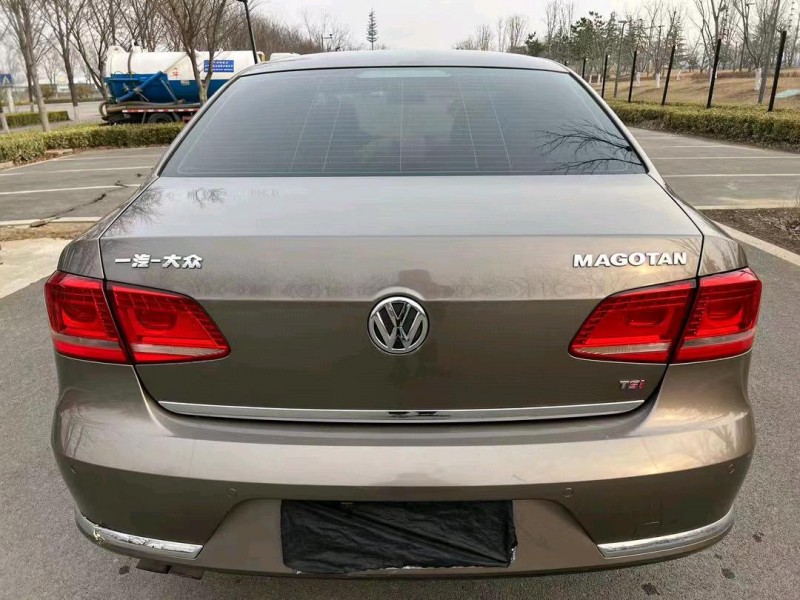 济宁14年大众迈腾9